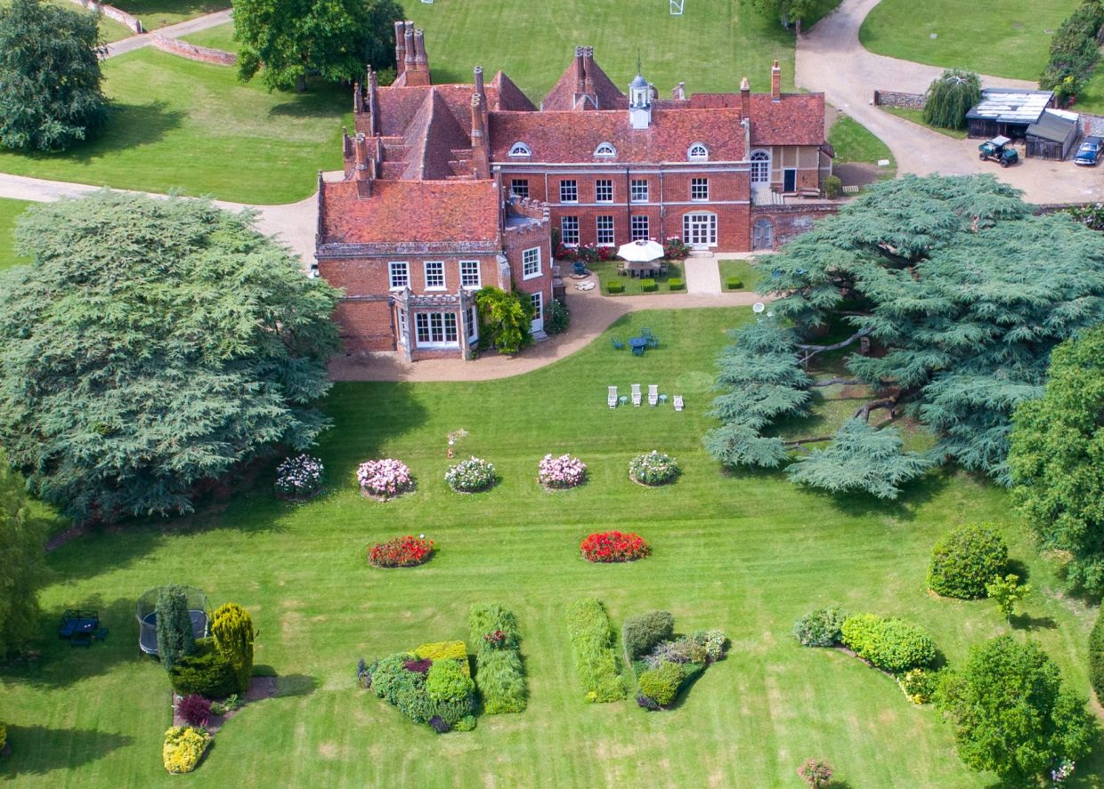 9E5DB935-4023-44B7-AB68-7FB756DA0979